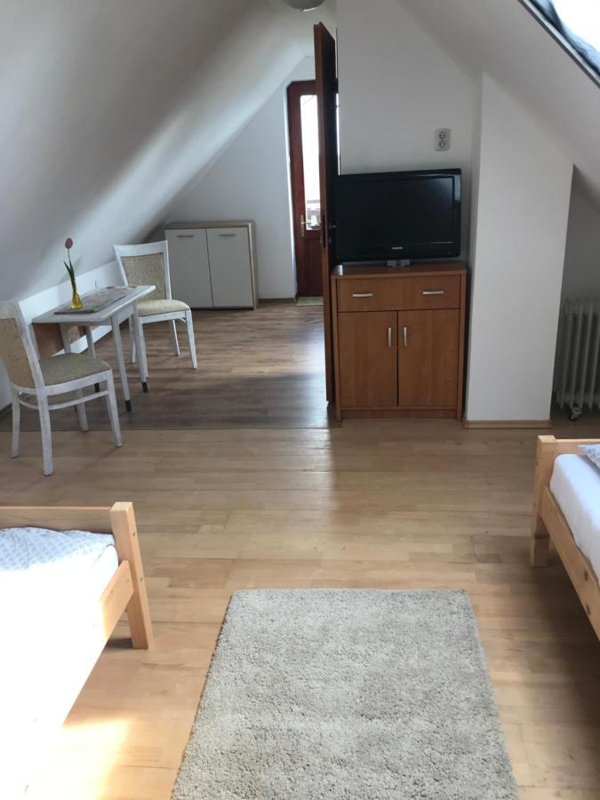 Siposreti Apartmanhaz Szentgyorgyvar Eksteriør billede